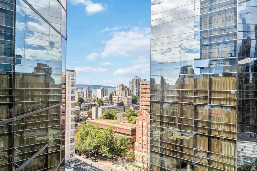 2Br Condo With Breathtaking View In Downtown! Free Parking - 6 Sleep Ванкувър Екстериор снимка